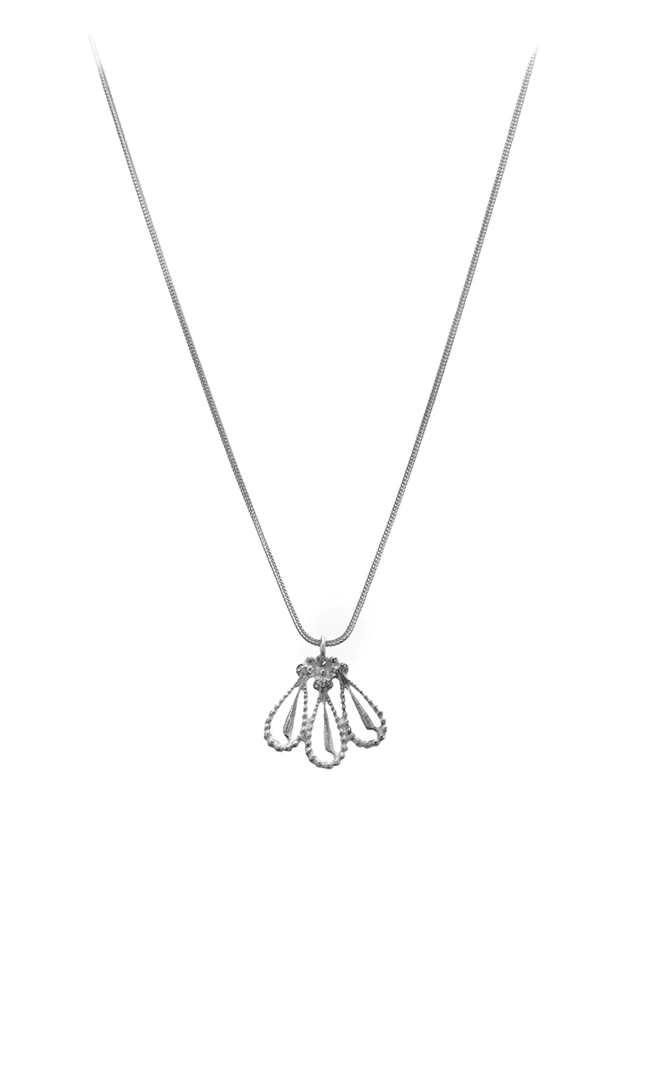 necklace with medium pendant