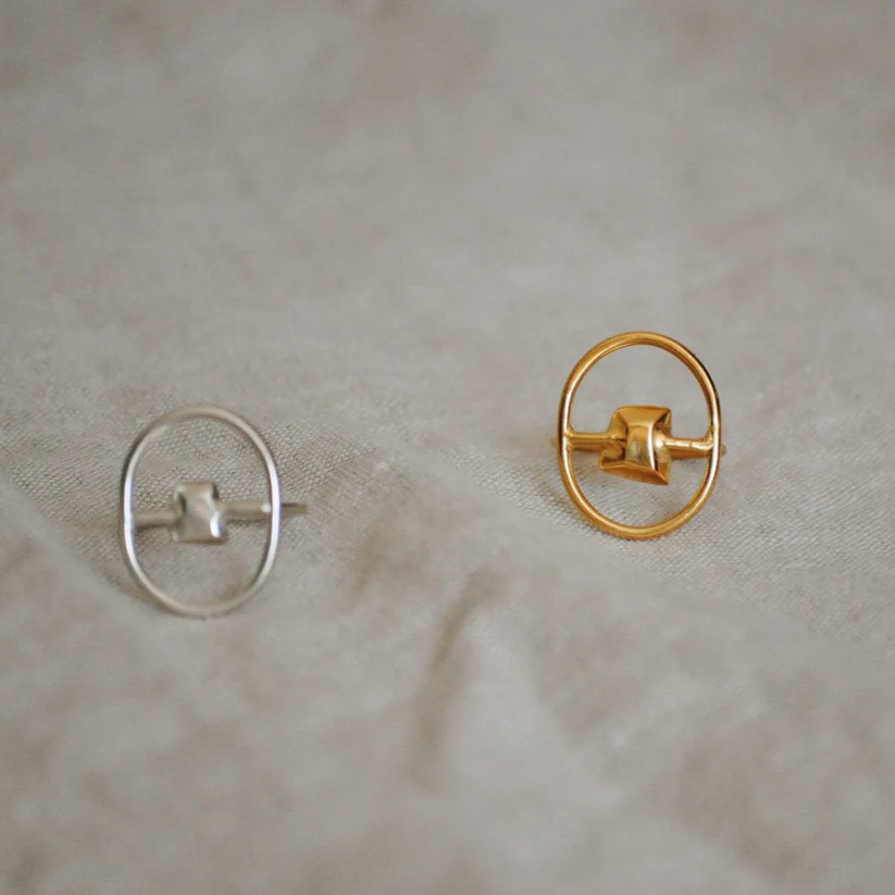 Oval Ring