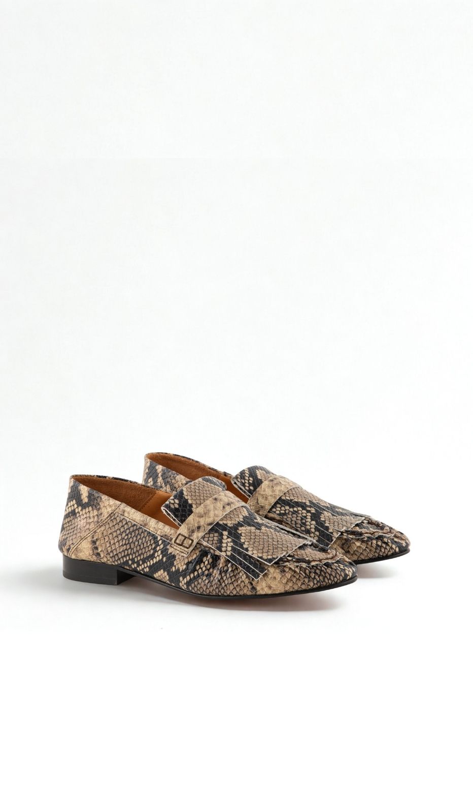 Pleated Loafer With Fringe